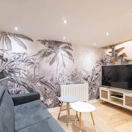 Loft-studio Cozy Avec Mezzanine - Centre شقة